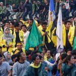 Aksi mahasiswa di depan Gedung DPR